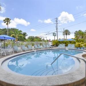 Clearwater Beach Suites 105 condo