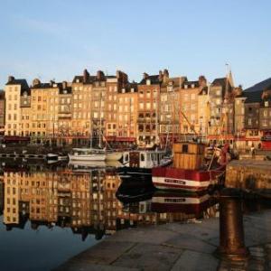 Appartement à 4 minutes en voiture de la plage du Butin à Honfleur. 93471