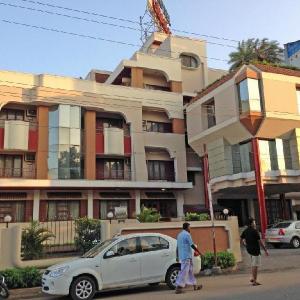 Hotel Gnanam Thanjavur