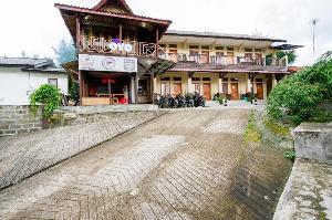 OYO 2961 Artana Bed and Breakfast, Cikarang