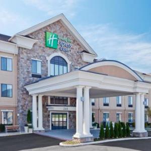 New Hope Winery Hotels - Holiday Inn Express Hotel & Suites Warminster-Horsham