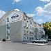 Hotels near Sammy T's Music Hall - Suburban Studios Huntsville University Area