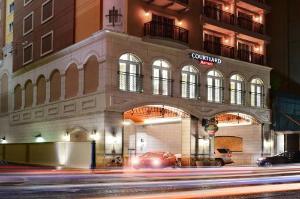 Courtyard by Marriott San Antonio Riverwalk hotel near Henry B. González Convention Center