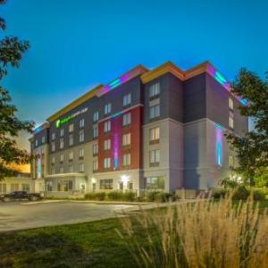 Holiday Inn Express Hotel & Suites - Woodstock