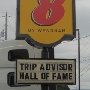 Hotels near Bloomsburg Fair - Super 8 by Wyndham Mifflinville Near Bloomsburg