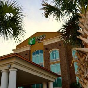 Holiday Inn Express & Suites Charleston Arpt-Conv Ctr Area an IHG Hotel