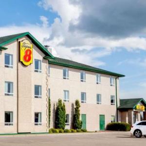 Hotels near Art Hauser Centre - Super 8 by Wyndham Prince Albert