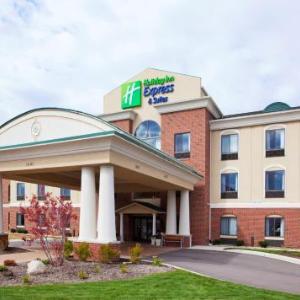 Hotels near Howell Opera House - Holiday Inn Express Hotel & Suites Howell