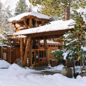 Hotels near Boreal Mountain Resort - Gravity Haus Truckee-Tahoe