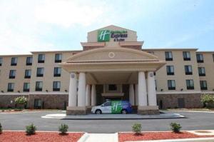 Holiday Inn Express & Suites - Huntsville Airport, an IHG Hotel, Madison