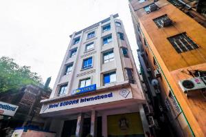 FabExpress Buddha International - Fully Vaccinated Staff, Patna