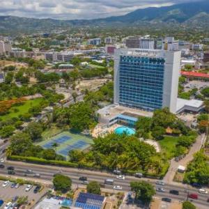 Kingston Hotels Deals At The 1 Hotel In Jamaica Jamaica Pegasus Hotel