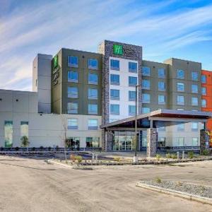 Holiday Inn Express & Suites Calgary Airport Trail NE