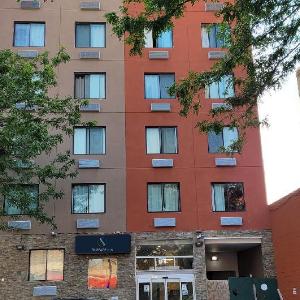Hotels near Brooklyn Hangar - Quality Inn