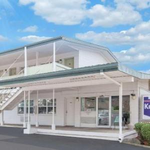 kalamazoo hotels theatre state knights inn near