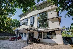 OYO 79046 Zco Residency, Kalpetta