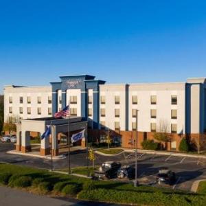 Hotels near The Coves at Smith Mountain Lake - Hampton Inn Gretna - Smith Mountain Lake