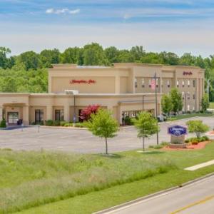 Hotels near Rusty Spur Fort Wayne - Hampton Inn Auburn