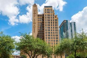 Cambria Hotel Houston Downtown Convention Center hotel near George R. Brown Convention Center
