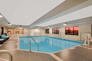 Hawthorn Suites by Wyndham Columbus West, Columbus