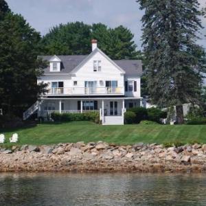 Dockside Guest Quarters