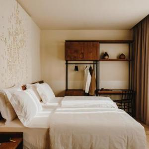 Hotels near Sala Apolo Barcelona - Sonder Casa Luz