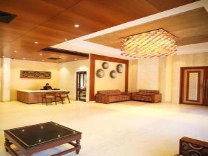 Regency Square Hotel, Gwalior