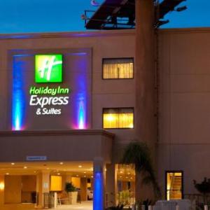 Holiday Inn Express Hotel & Suites Woodland Hills