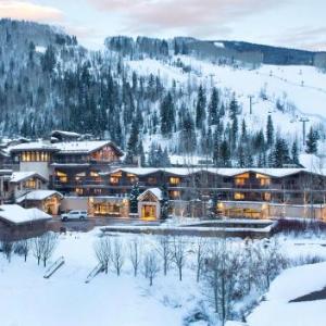 Gerald Ford Amphitheatre Hotels - Manor Vail Lodge