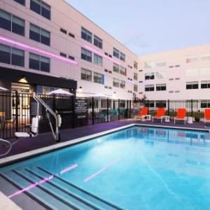 J Resort Reno Hotels - Aloft Reno Tahoe International Airport