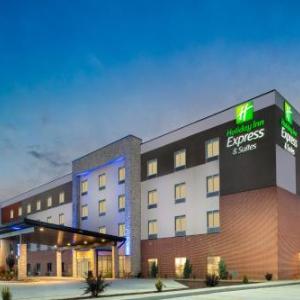 Holiday Inn Express & Suites St Peters an IHG Hotel