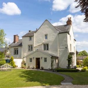 Hotels near Salisbury Arts Centre - The Old Rectory Chicklade