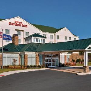 Hotels near Uncle Vinnie's Comedy Club - Hilton Garden Inn Lakewood