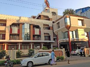 Hotel Gnanam, Thanjavur