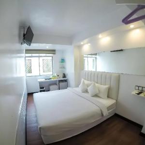 Clover City Center Hotel