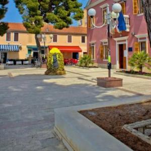 Studio Apartment in Biograd na Moru with Terrace Air conditioning Wi-Fi (4803-3)