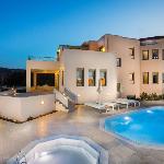 Full Privacy VIlla next to Rethymno city & beach Arménoi