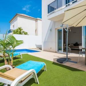 Villa Acacia