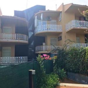 Studio in Aci Castello with wonderful sea view furnished balcony and WiFi