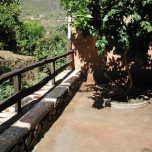 House with 4 bedrooms in Robledillo de Gata with wonderful mountain view terrace and WiFi