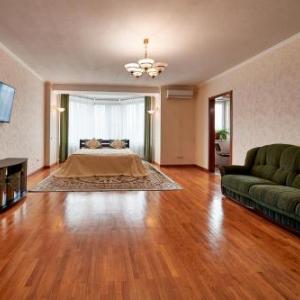 3 Bedroom apartment Tymoshenko street 29