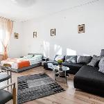 FREE GARAGE!!! Downtown apartment near the NEW YORK coffee house Budapest