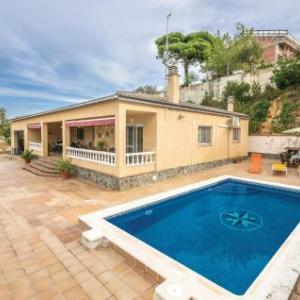 Beautiful home in Macanet de la Selva w/ Outdoor swimming pool WiFi and 4 Bedrooms