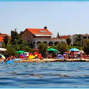 Apartment 3545-3 for 2 + 2 pers. in Biograd na Moru