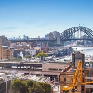 Sydney CBD 1 Bedroom Self-Contained Apartment with Spectacular Sydney Harbour View (1312 BRG)