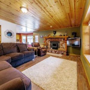 New Listing! Updated Cabin - Walk To Resort & Lake Home