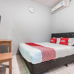OYO Living 1756 Amira Guest House