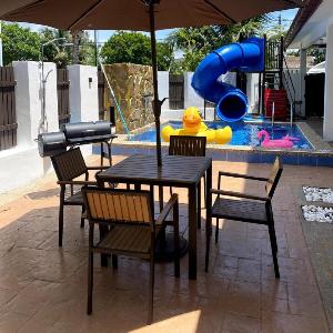 Villa Rosh