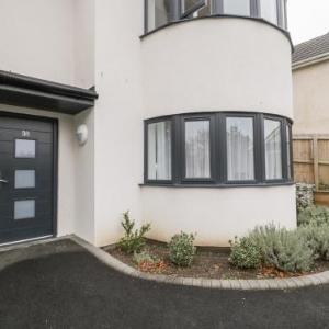 Flat 2 38 Preston Road