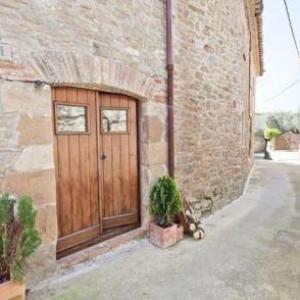 Ullastret Villa Sleeps 6 with Pool and Air Con